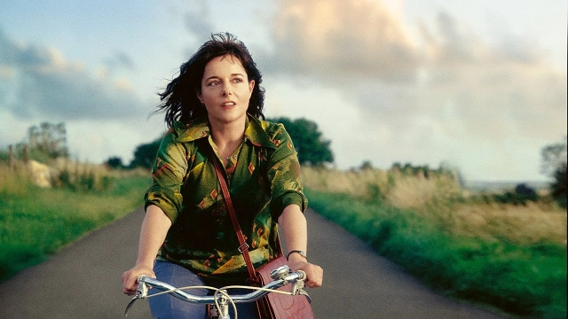 ANNIE&#039;S FIRE - Official HD Trailer - Only In Cinemas